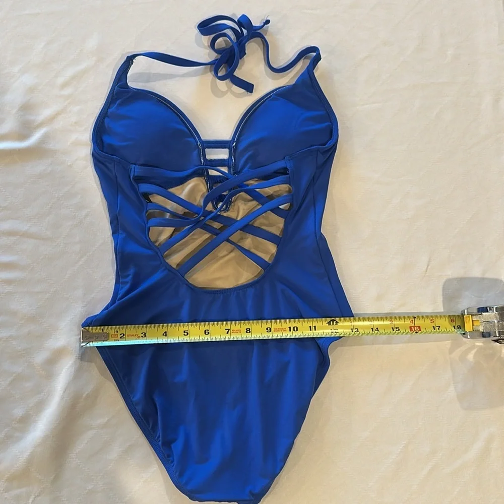 La Blanca Strappy Plunge One-Piece‎ Tummy-Control Swimsuit size 4 EUC